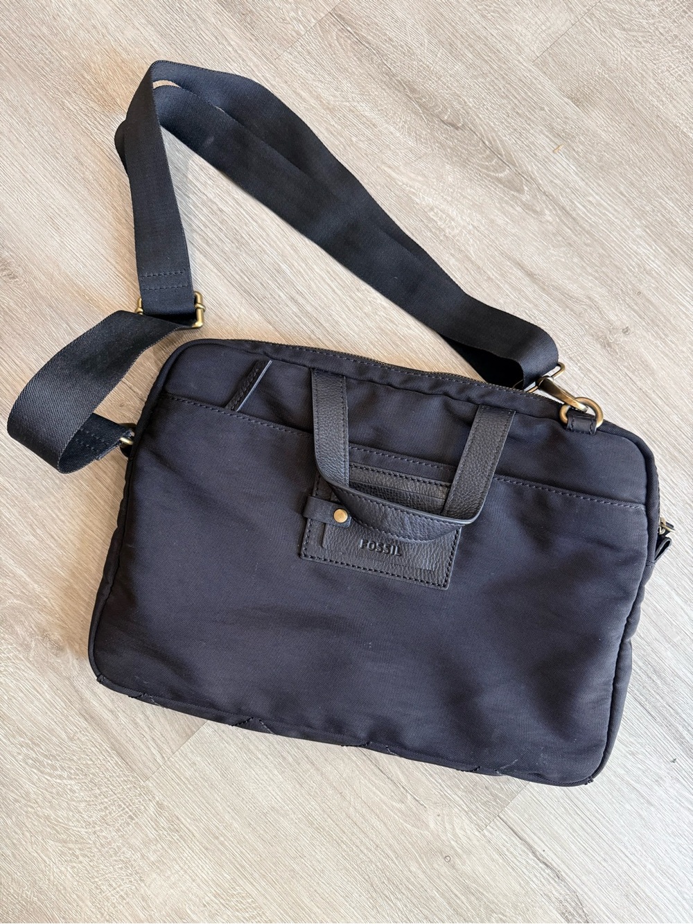 Fossil Black Nylon Laptop Messenger Bag with Adjustable Strap messenger bag